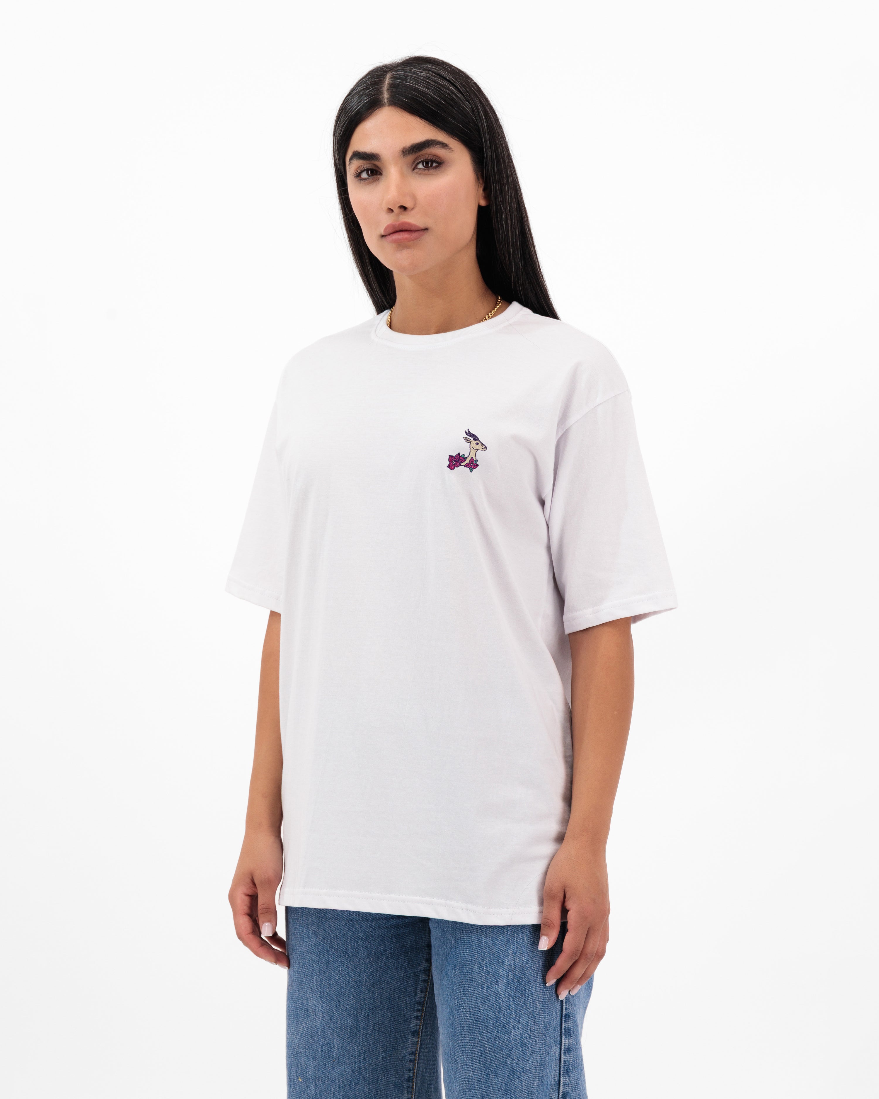 Ghazal Emirati Off-white oversized T-shirt